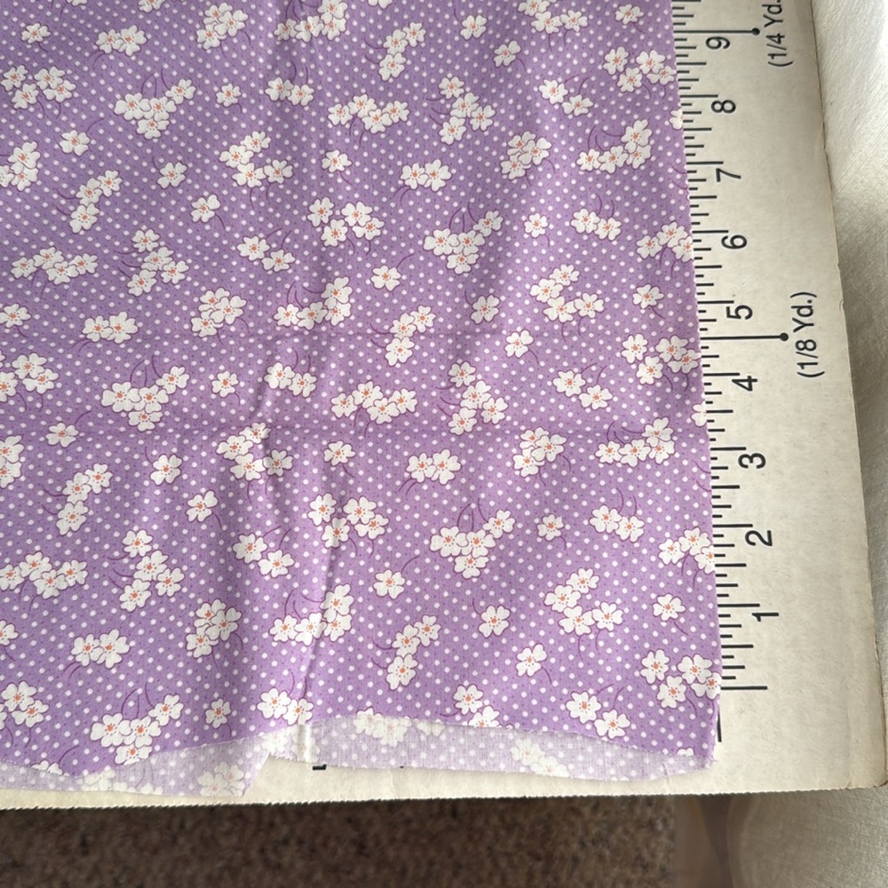 Lavender Vintage Fabric & Textile Bundle – Floral Calico, Antique Skirt Remnant, - Picture 4 of 16